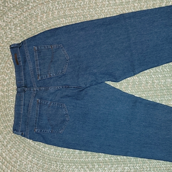 Relaxed Fit Straight Leg Jeans - Picture 5 of 5